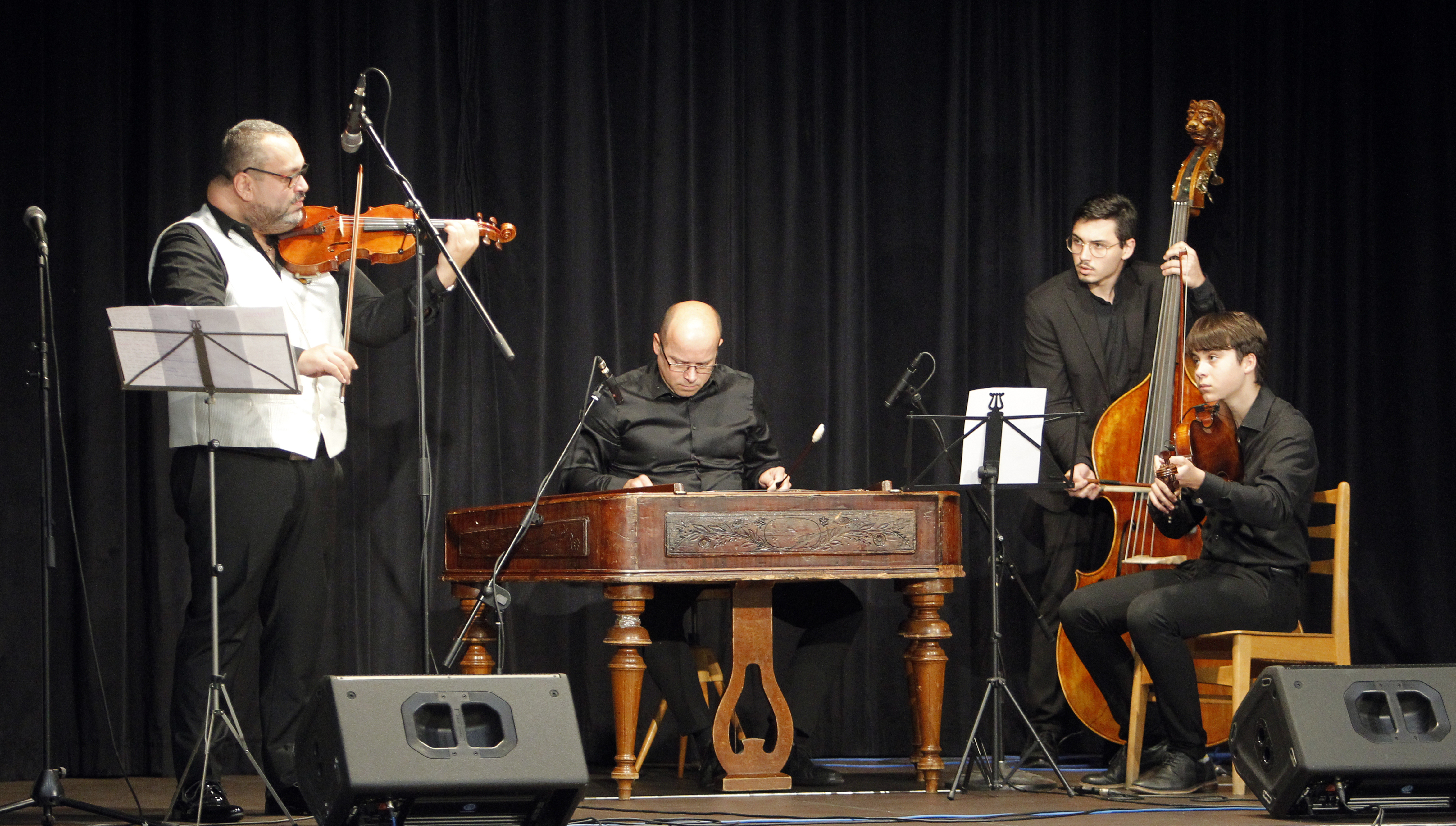 Nedělní odpoledne s cimbálovkou 19.10. 2025